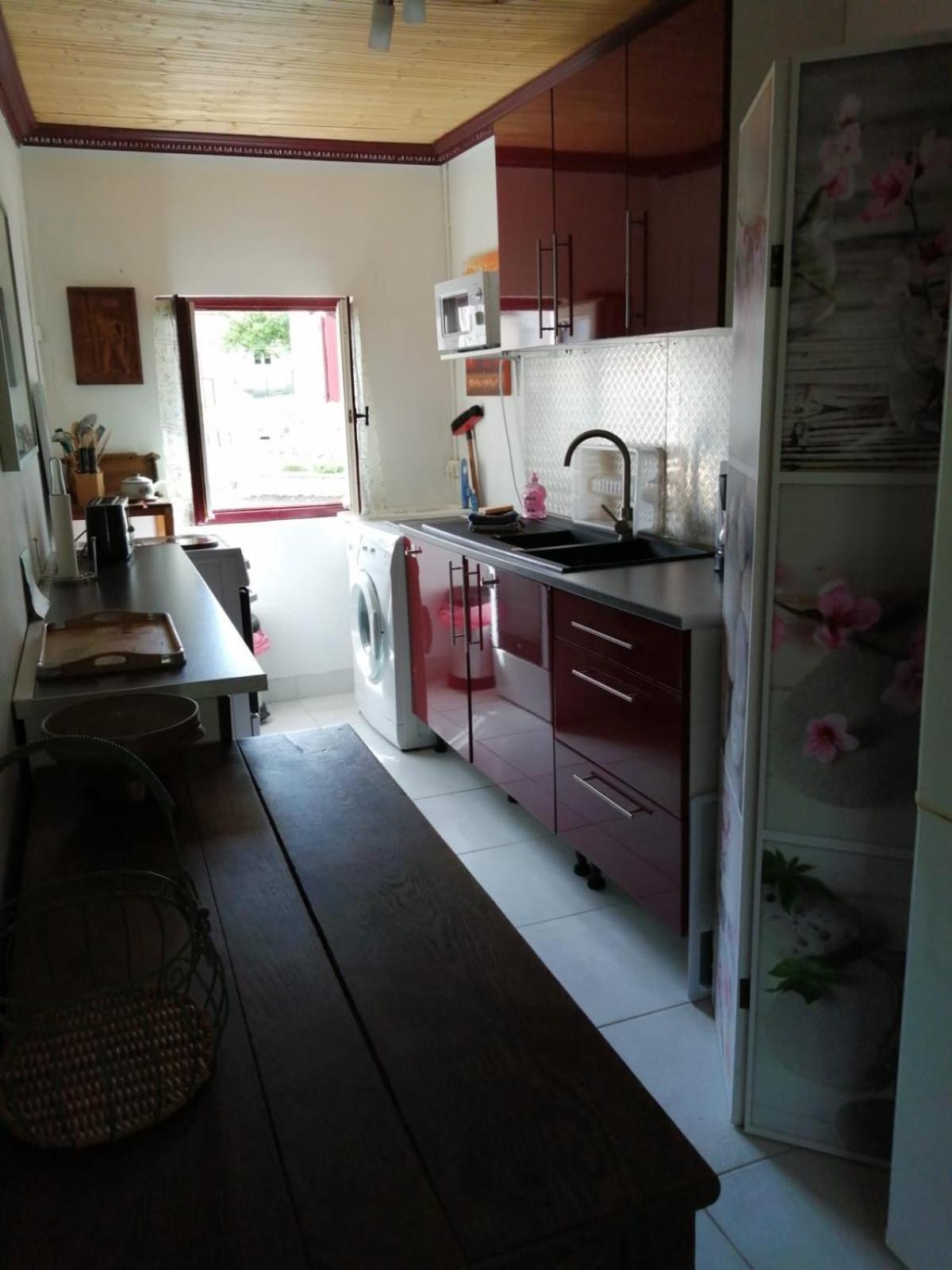 Maisonnette De Charme Climatisee La Machine Rom bilde